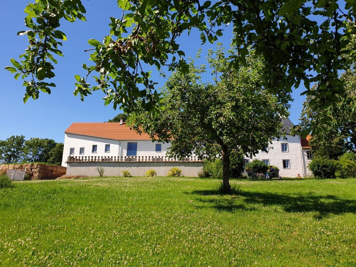 Feilsdorf Ferienhaus "Entenhaus" Im Gutshaus De La Fontaine מראה חיצוני תמונה