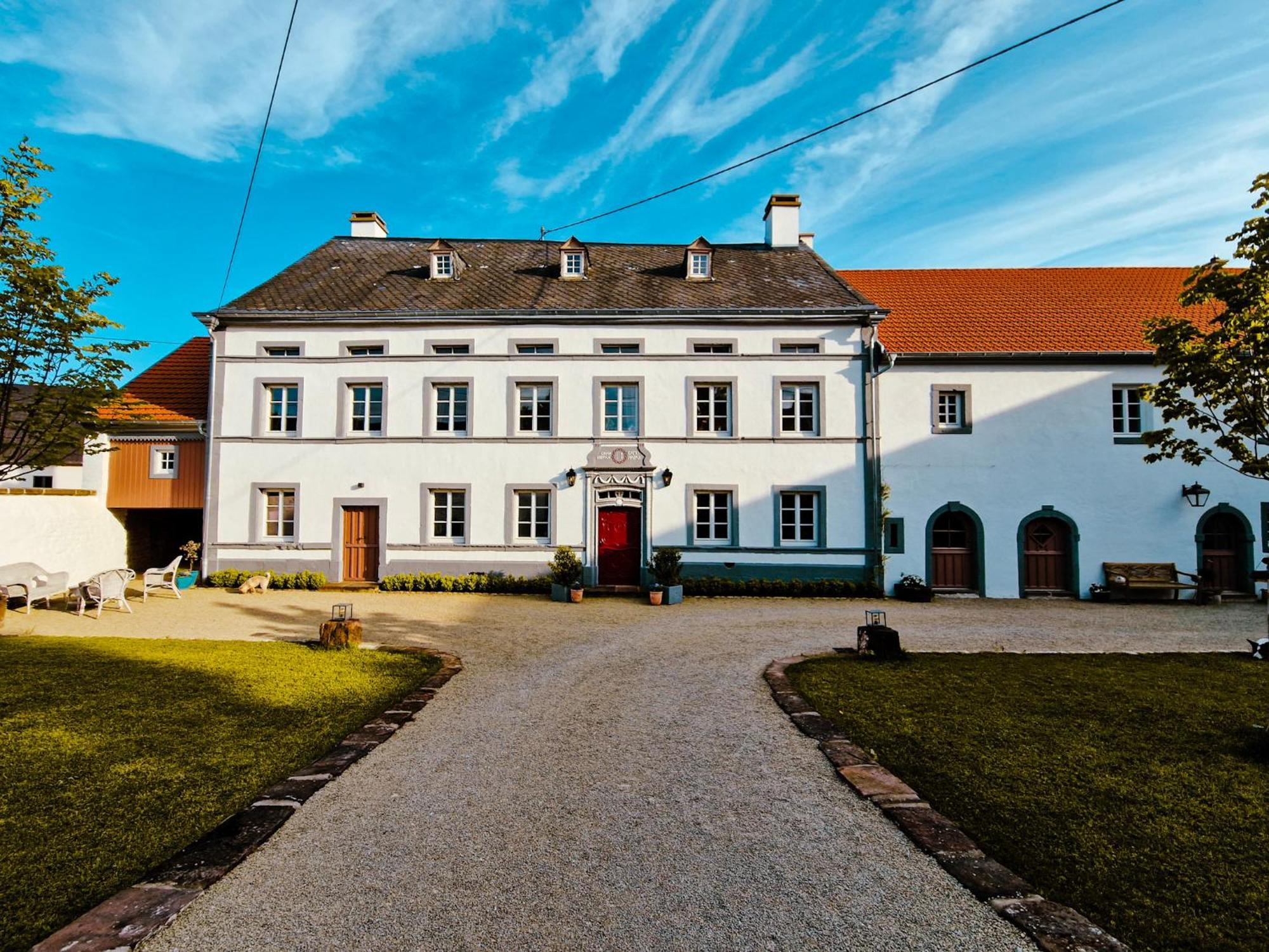 Feilsdorf Ferienhaus "Entenhaus" Im Gutshaus De La Fontaine מראה חיצוני תמונה